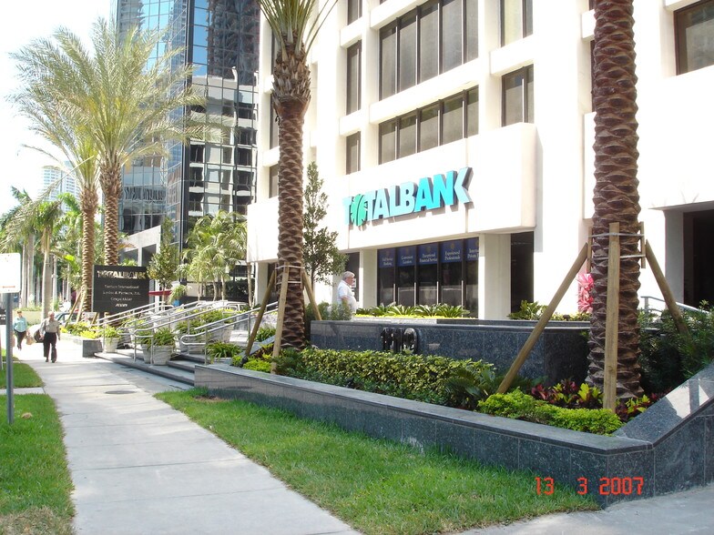 More Photos Of 1110 Brickell Ave, Miami Office For Sale