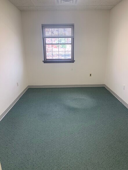 More Photos Of 191 Godwin Ave, Wyckoff Office For Lease
