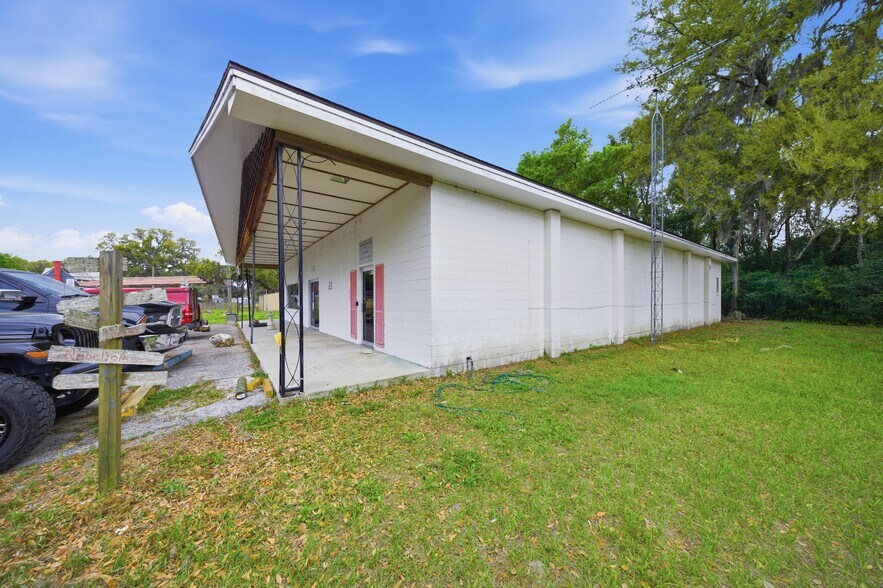 More Photos Of 120 N Main St, Bushnell Office Residential For Sale