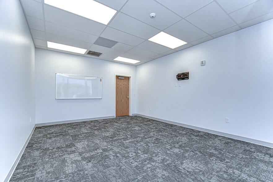 More Photos Of 10770 N 46th, Tampa Medical For Lease