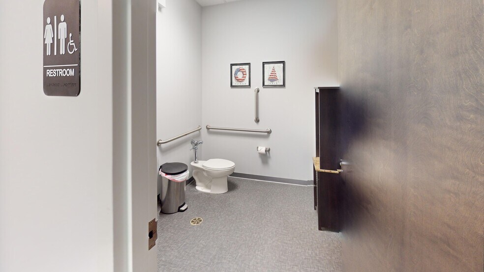 More Photos Of 1229 W Washington Blvd, Chicago Office For Lease