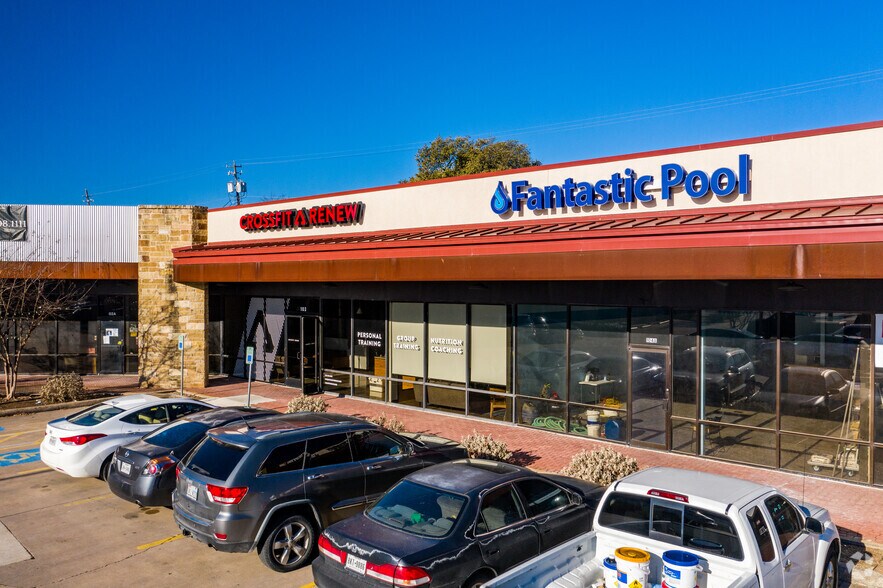 More Photos Of 8120 Research Blvd, Austin Unknown For Lease