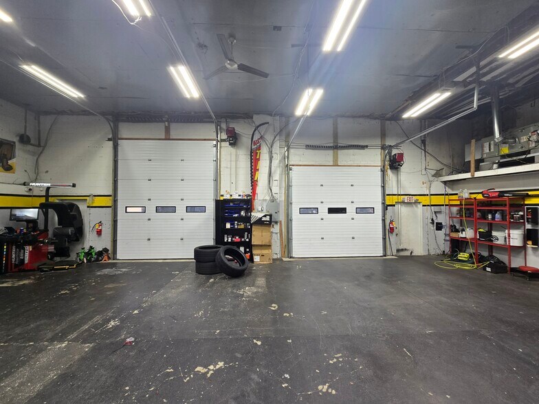 More Photos Of 311-313 W Jericho Tpke, Huntington Storefront For Sale