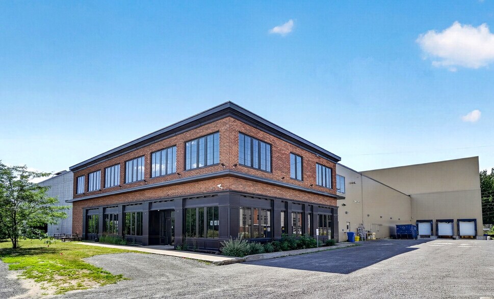 More Photos Of 901 Rue Des Forges, Terrebonne Food Processing For Sale