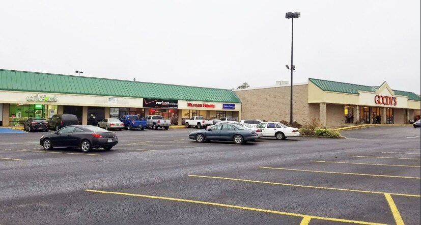Primary Photo Of 2079-2135 Douglas Ave, Brewton General Retail For Lease