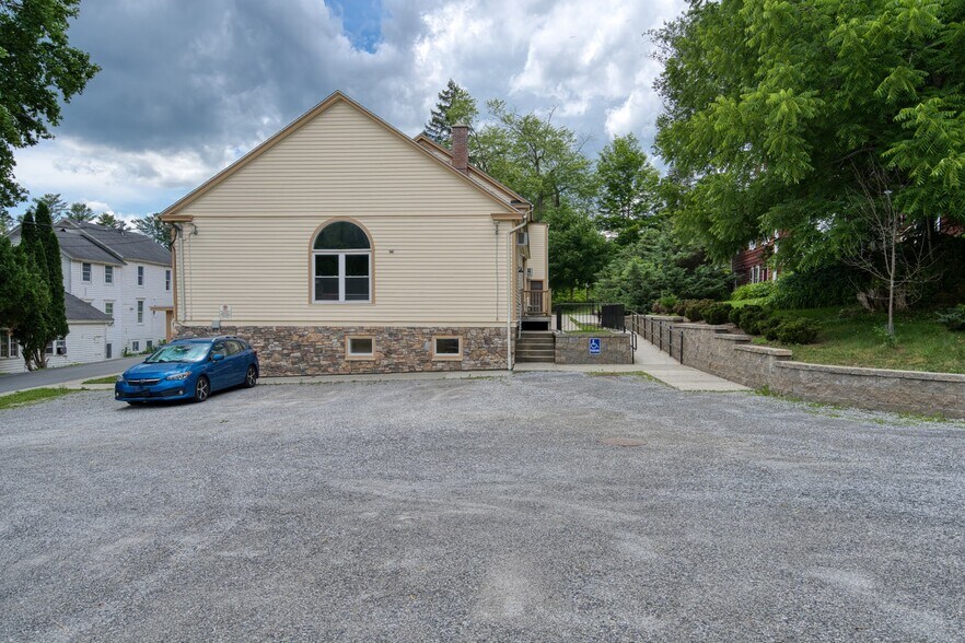 More Photos Of 14 Pine St, Stockbridge Schools For Sale