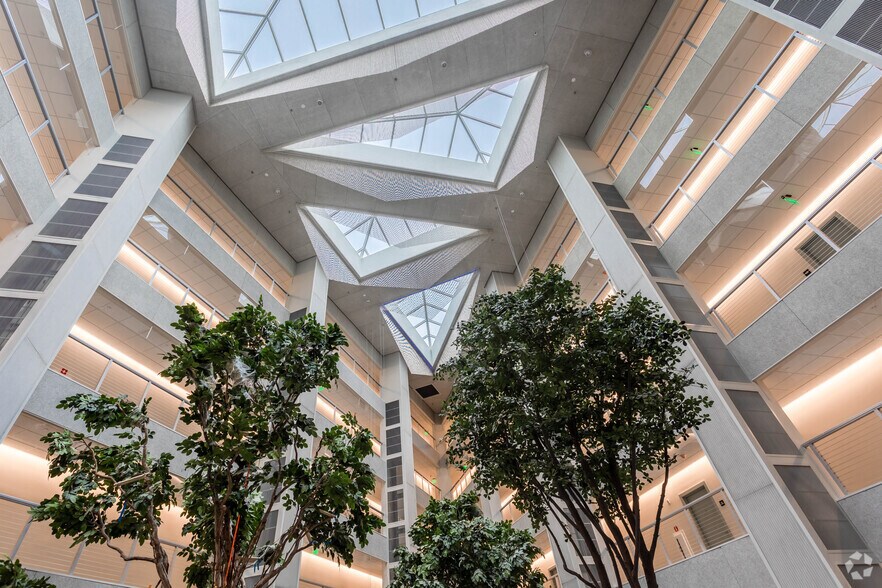 More Photos Of 20 Burling Ln, New Rochelle Apartments For Lease