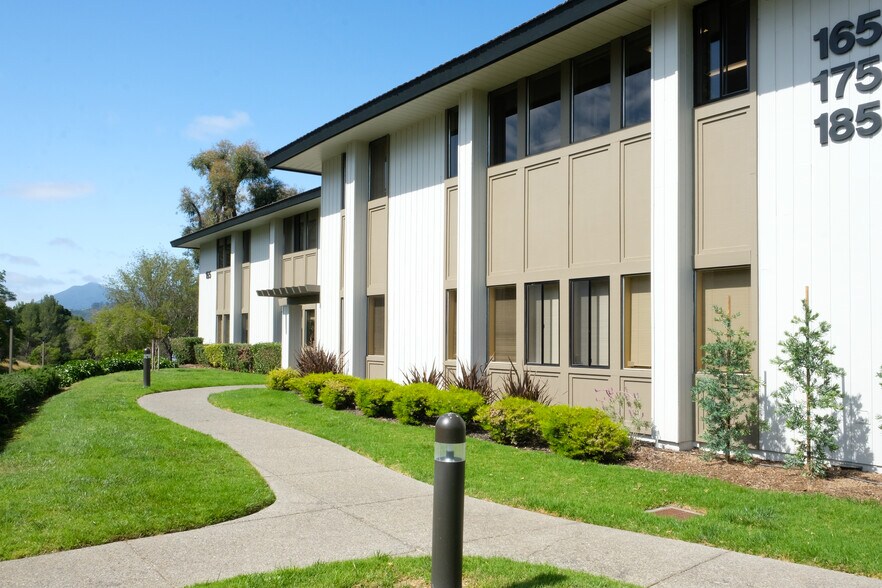 More Photos Of 165-185 N Redwood Dr, San Rafael Office For Lease