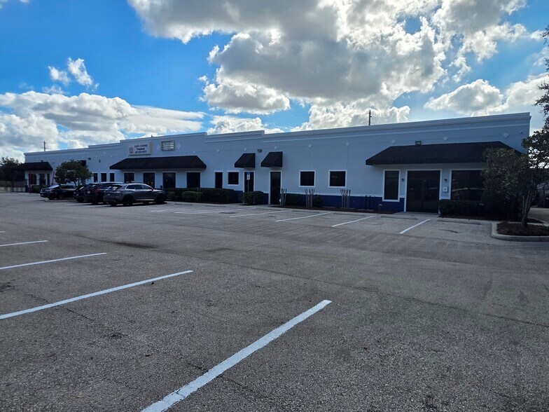 More Photos Of 1400 Jordan Ave, Orlando Flex For Lease