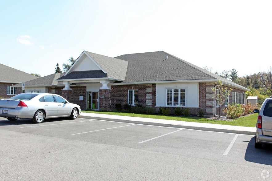 More Photos Of , Woodridge Office For Sale