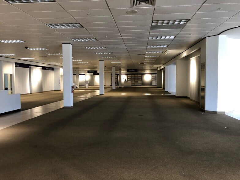 More Photos Of 22940-23010 Sussex Hwy, Seaford Unknown For Lease