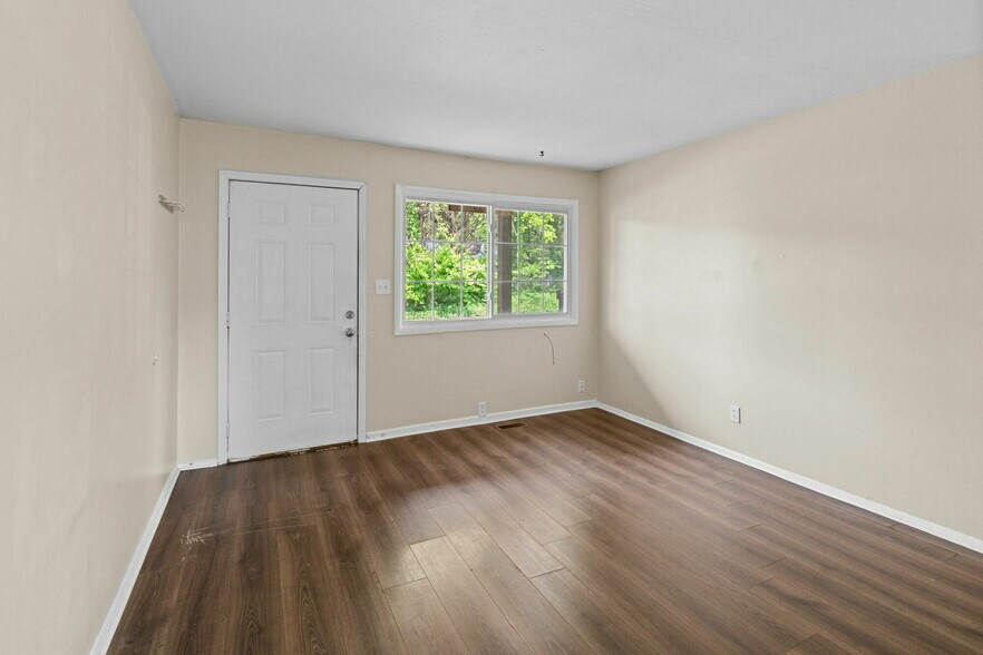 More Photos Of 707 Carter Sells Rd, Johnson City Apartments For Sale