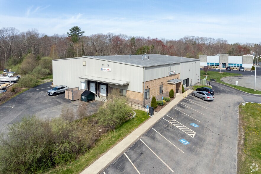 More Photos Of 20 Bellows Rd, Raynham Warehouse For Lease