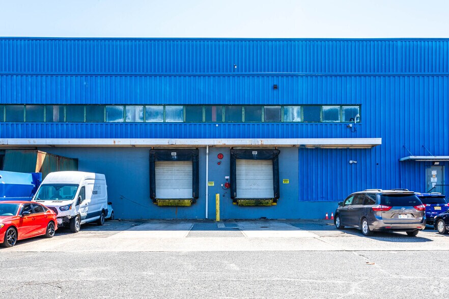More Photos Of 55 Talmadge Rd, Edison Warehouse For Lease