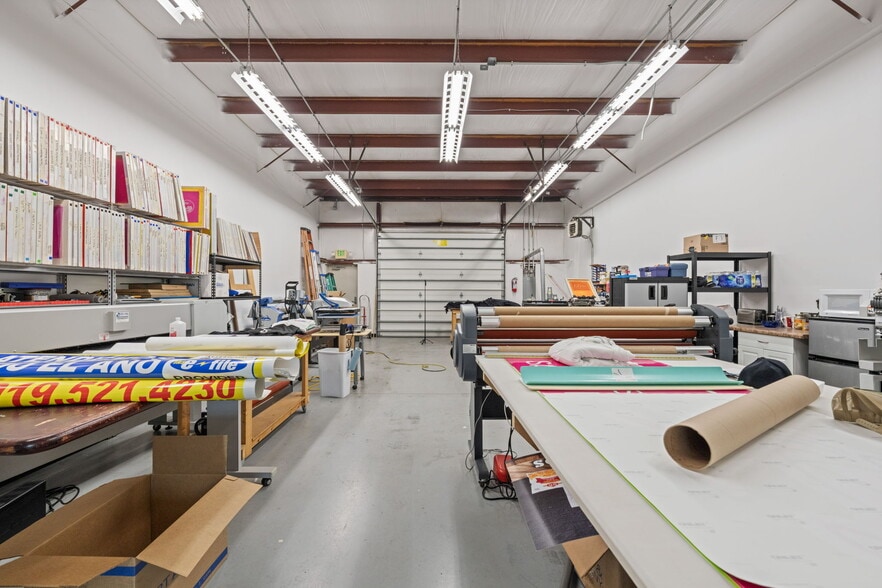 More Photos Of 5011 Departure Dr, Raleigh Flex For Sale