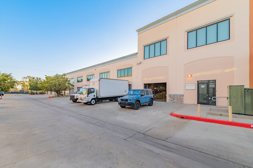 More Photos Of 1773 W San Bernardino Rd, West Covina Industrial For Sale