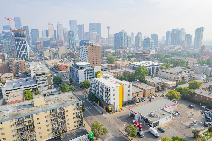 More Photos Of 1904 4 St SW, Calgary Apartments For Sale