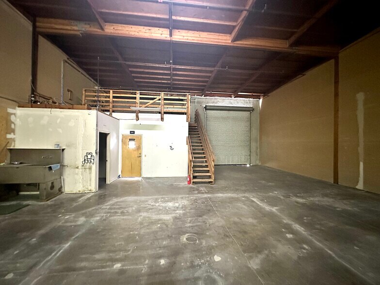 More Photos Of 432 N Canal St, South San Francisco Warehouse For Lease