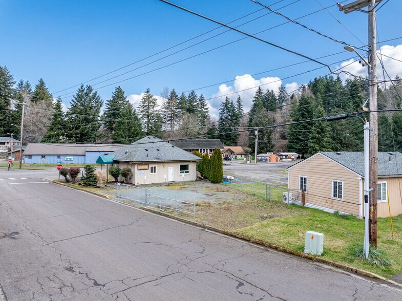 More Photos Of 101 E Main Ave, Morton Office For Sale