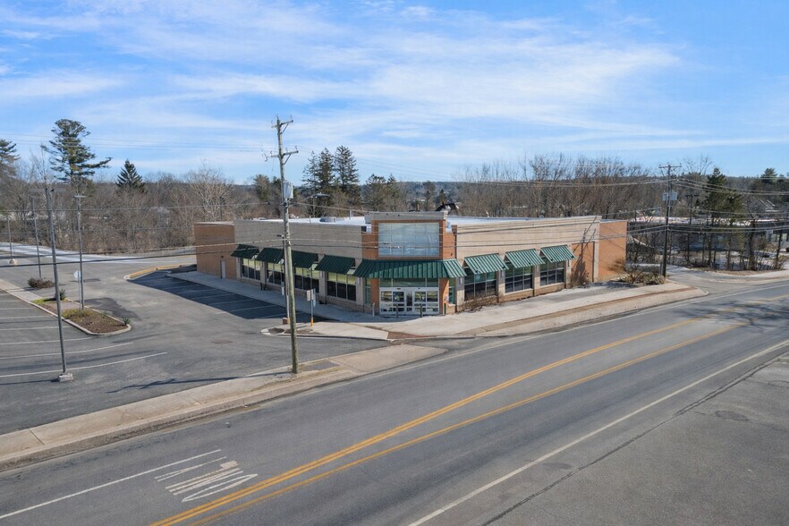 Primary Photo Of 17 Crystal Ave, Derry Drugstore For Lease