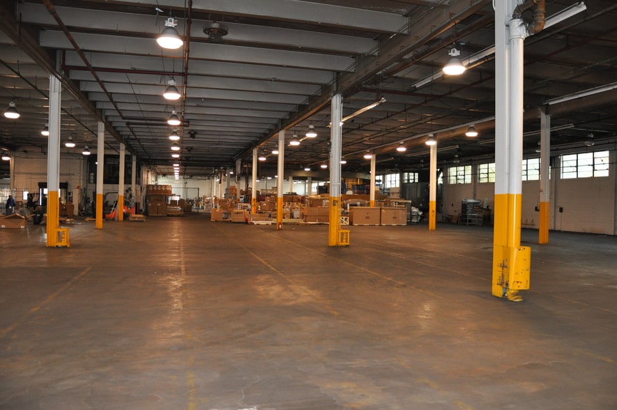 More Photos Of 110 Buffalo Rd, Rochester Warehouse For Lease