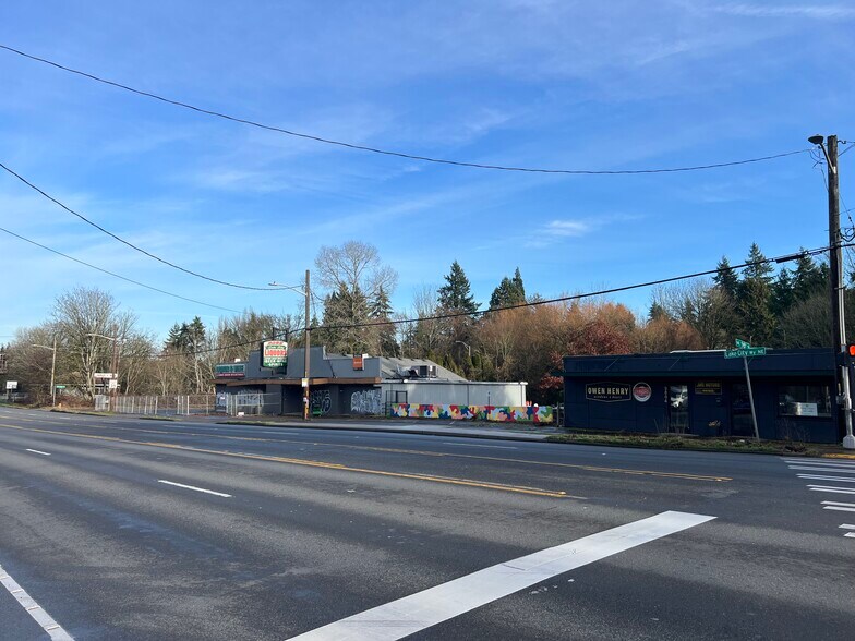 More Photos Of 9824 Lake City Way NE, Seattle Restaurant For Lease