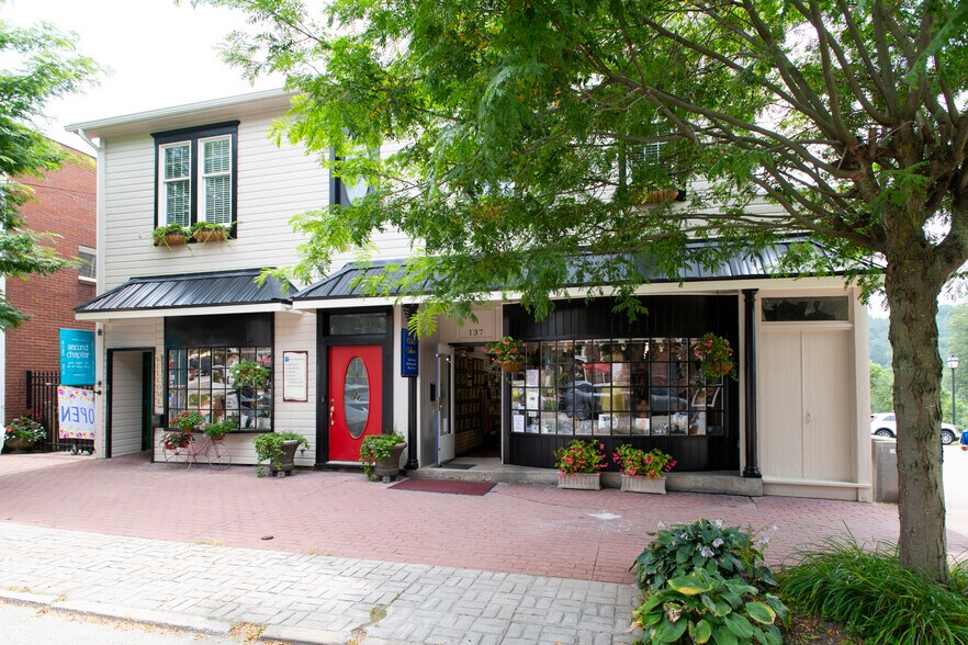 More Photos Of 137 E Main St, Ligonier Township Storefront Retail Residential For Sale