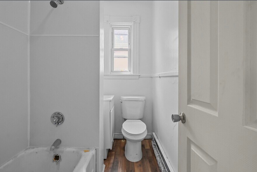 More Photos Of 49-51 County St, New Bedford Apartments For Sale