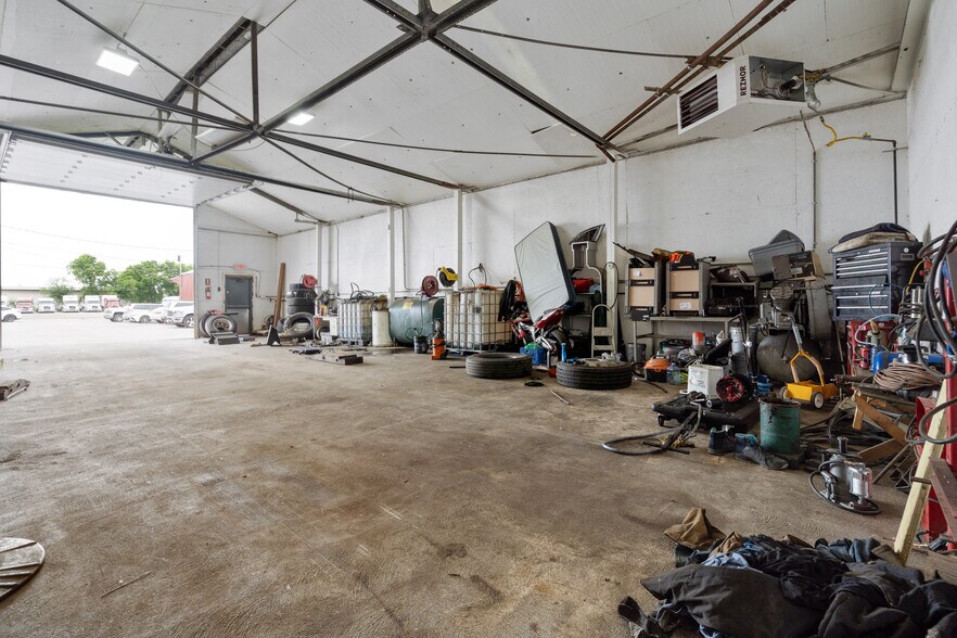 More Photos Of 1227 Deeds Ave, Dayton Warehouse For Lease