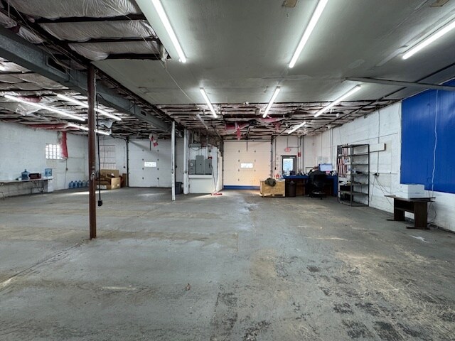 More Photos Of 882-886 Boston Post Rd, West Haven Freestanding For Sale