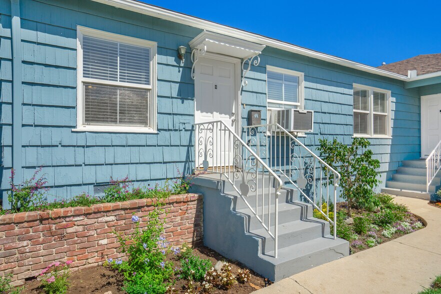 More Photos Of 5918 S Fairfax Ave, Los Angeles Apartments For Sale