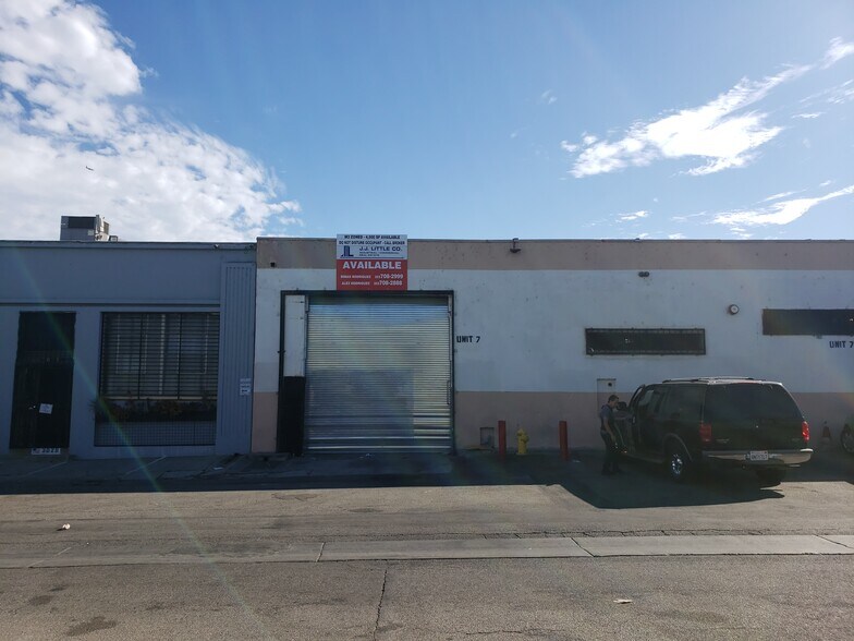 More Photos Of 3000-3016 E 11th St, Los Angeles Warehouse For Lease