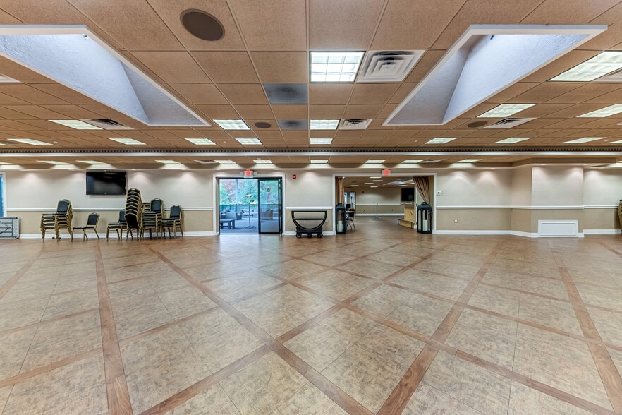 More Photos Of 1070 Baknsville Ave, Pittsburgh Lodge Meeting Hall For Sale