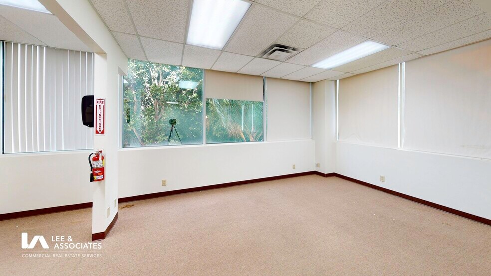 More Photos Of 411 N Harbor Blvd, San Pedro Office For Lease