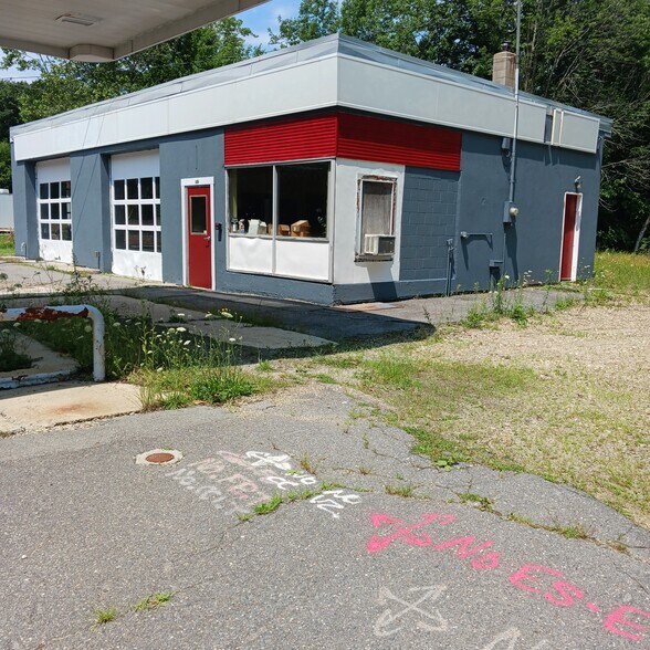 More Photos Of 1162 NH Route 119, Rindge General Retail For Sale