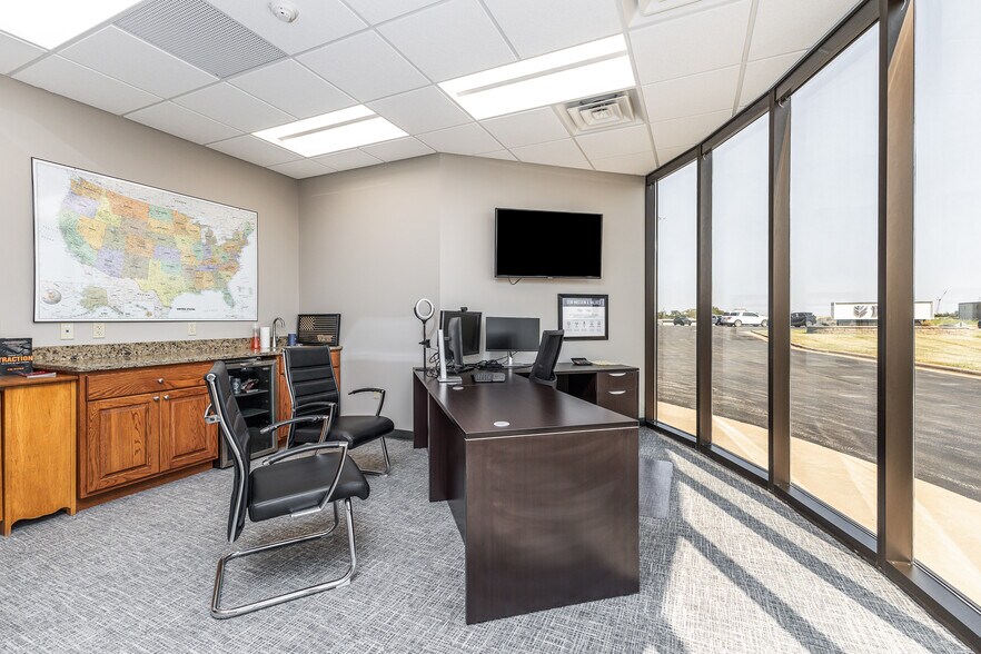 More Photos Of 3681 Prism Ln, Kieler Office For Sale