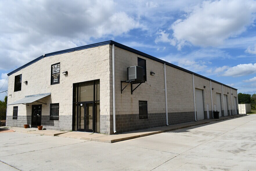 Primary Photo Of 2620 W Tidwell Rd, Houston Warehouse For Lease