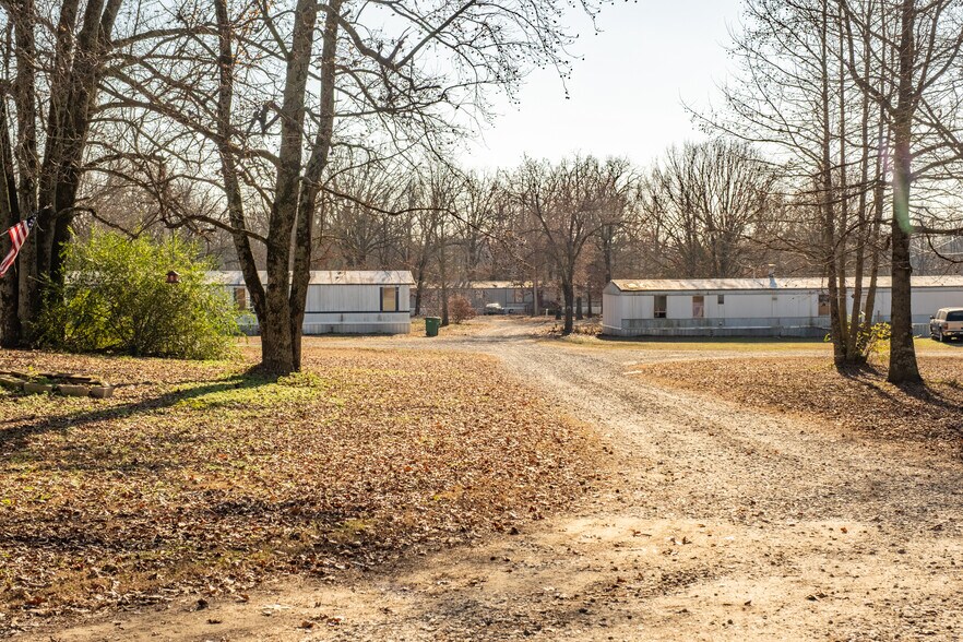 More Photos Of 106 Chance Cir, Mount Ida Multifamily For Sale