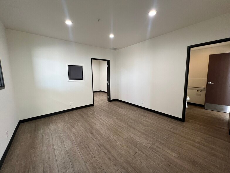 More Photos Of 4459 Rowland Ave, El Monte Warehouse For Lease