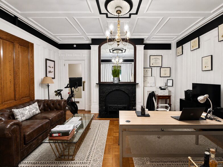 More Photos Of 38 Bellevue Ave, Newport Office Residential For Lease