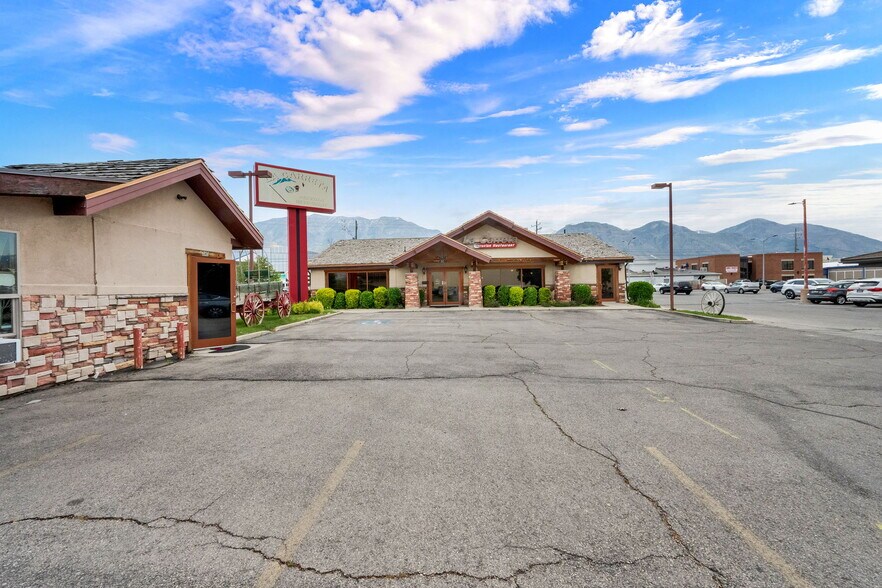 More Photos Of 340 E 1200 S, Orem Restaurant For Sale