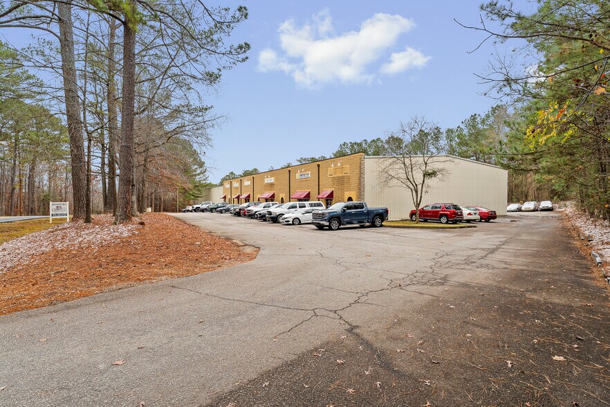 More Photos Of 3337 Air Park Rd, Fuquay Varina Light Manufacturing For Sale