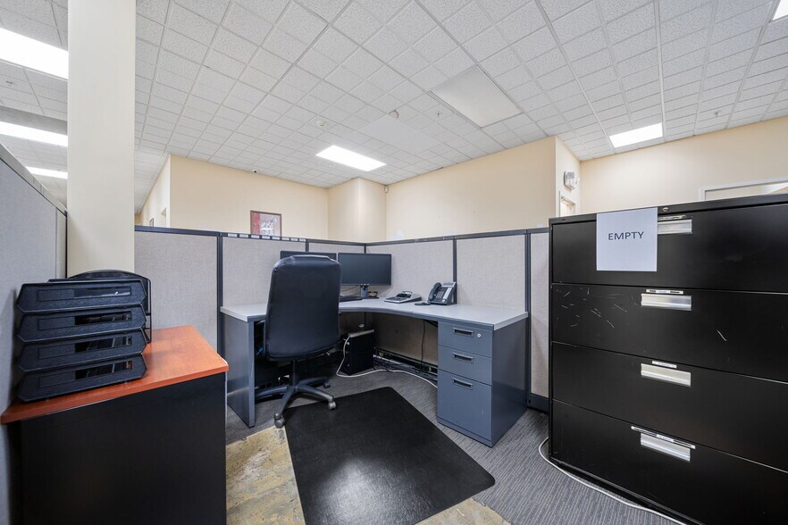 More Photos Of 2535 John F Kennedy Blvd, Jersey City Medical For Lease