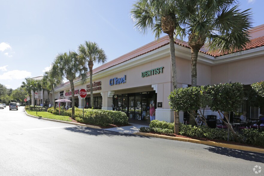 More Photos Of 8787-8811 Tamiami Trl N, Naples Storefront For Lease