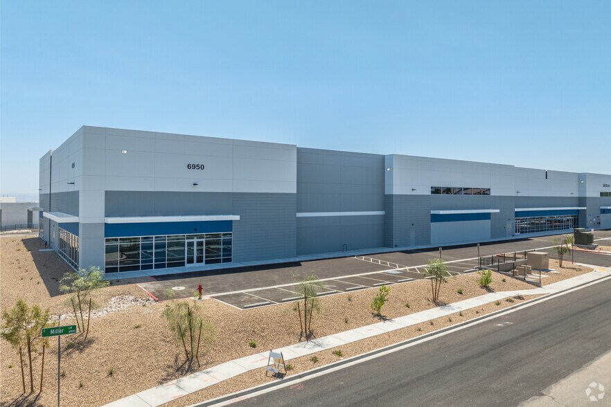 More Photos Of 6950 Miller Ln, Las Vegas Distribution For Sale