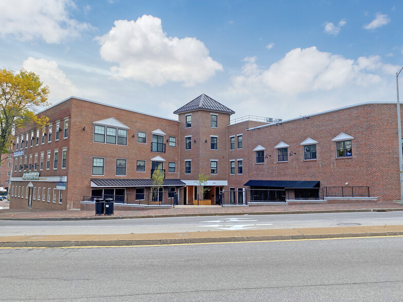 Primary Photo Of 333 Central Ave, Dover Restaurant For Lease