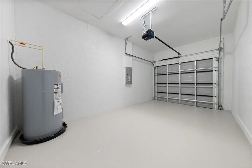 More Photos Of 2429-2431 Lola Ave, Lehigh Acres Apartments For Sale