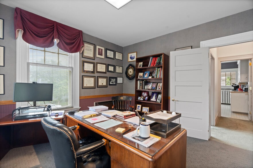 More Photos Of 1481 Chapel St, New Haven Office For Sale