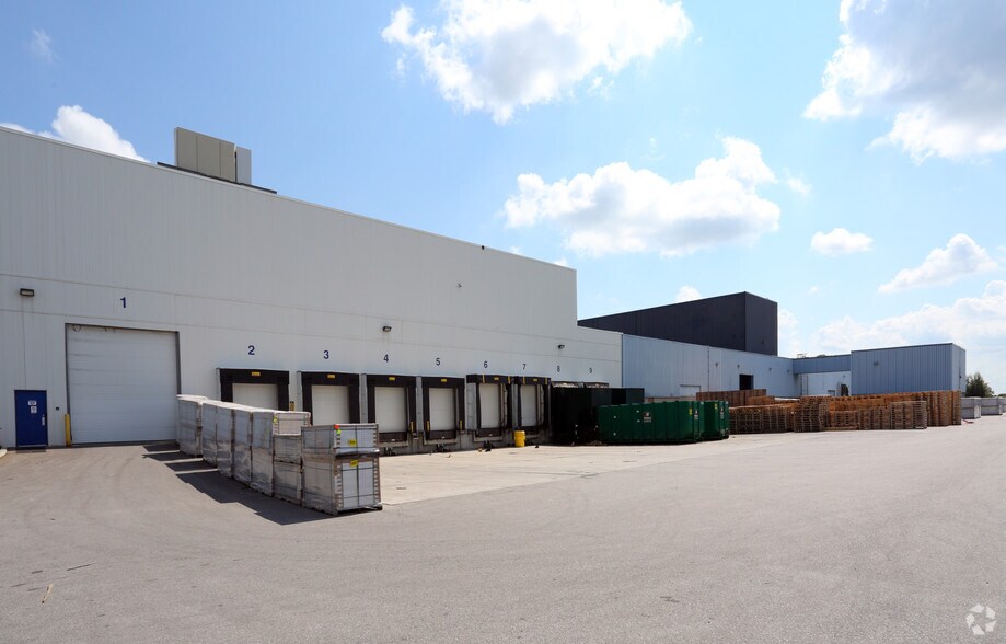 More Photos Of 545 Speedvale Ave W, Guelph Manufacturing For Lease