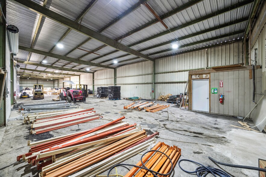 More Photos Of 25635 Southwest Fwy, Rosenberg Industrial For Lease